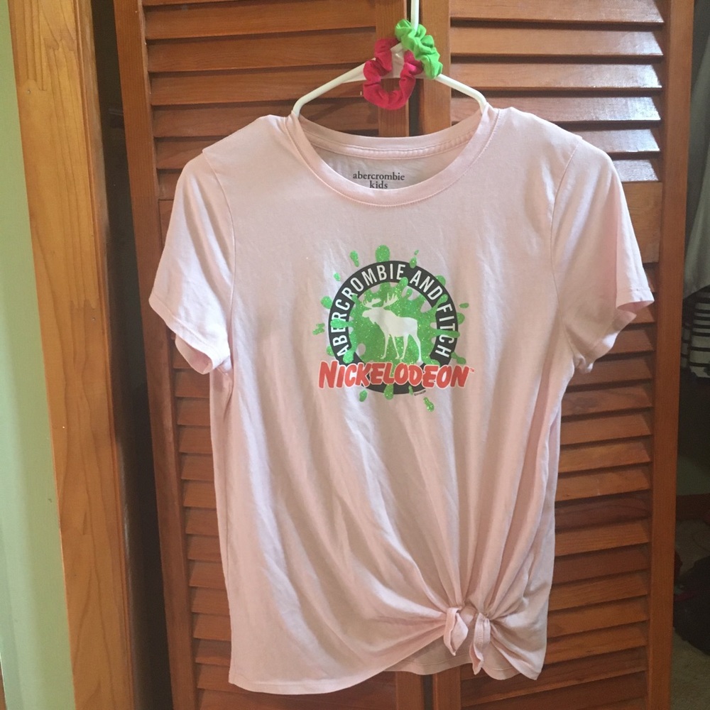 Adorable Abercrombie Kids Nickelodeon t shirt